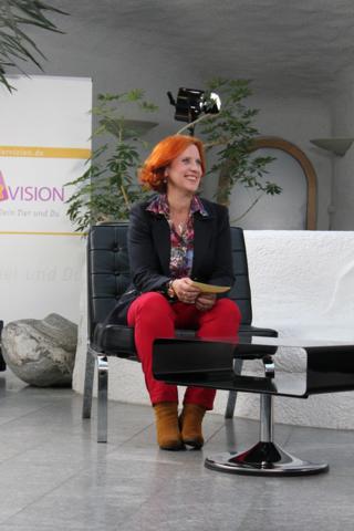 Claudia Ludwig moderiert wieder eine Tiervermittlung